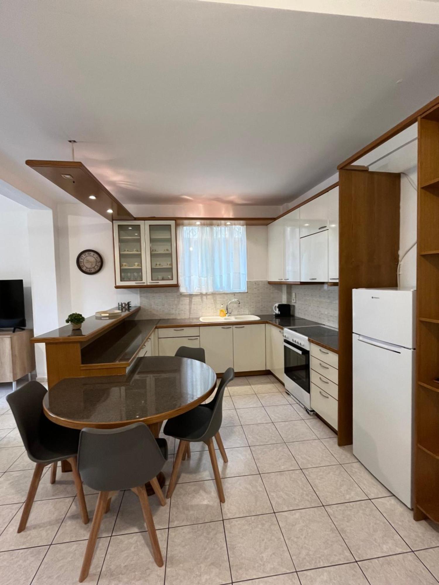Hermanos City Apartment'S كاندية المظهر الخارجي الصورة